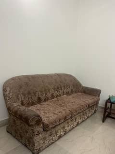 3 SEATED SOFA ! CLOTH CAN BE CHANGED