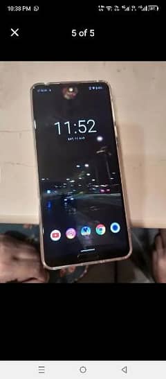 Aquos r5g