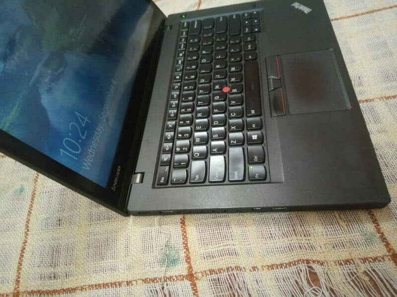 lenovo core i5 5 generation full touch screen 2