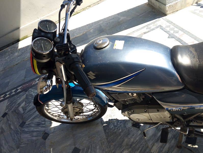 Suzuki GS 150 2014/15 Vip number Gujrat number exchange possible 1