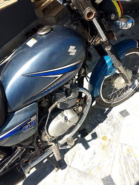 Suzuki GS 150 2014/15 Vip number Gujrat number exchange possible 7