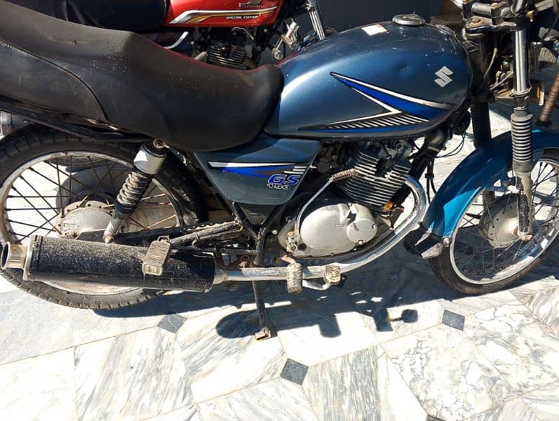 Suzuki GS 150 2014/15 Vip number Gujrat number exchange possible 12