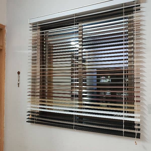 Plywood blinds in best quality up for sale 1