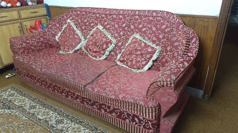 Used 5 seater sofa in good condition 3