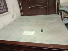 Queen size bed with mattress and darsing table good condition