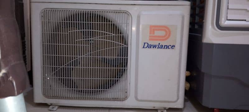 Dawlance split non inverter AC 1