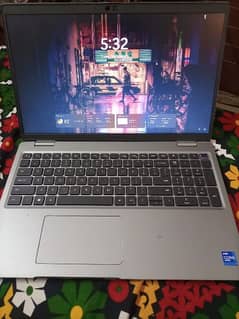 Dell Latitude 5520 i7 11th gen