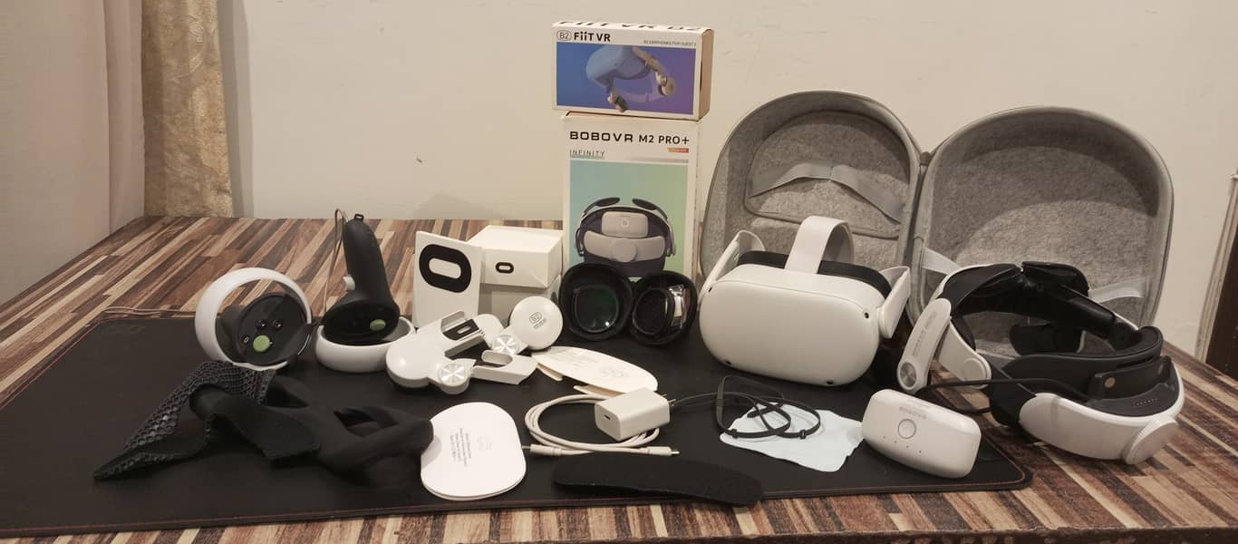 Oculus Quest 2 meta 256 Gb with 10 accessories 1