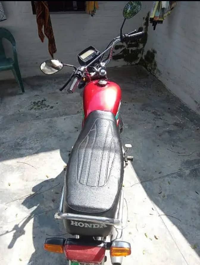 united 70cc 2016 good condition urgent for sale 3