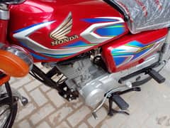 Honda 125 Karachi number 22 model