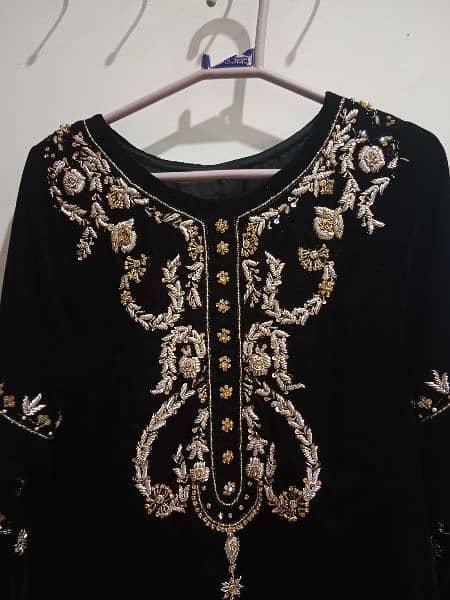 Brand New Pure velvet original Granted Suite With Agha Noor Design 1