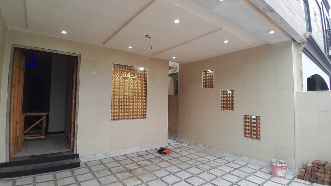 BRAND NEW HOUSE 8 MARLA AVAILABLE FOR RENT IN PHASE 1 BAHRIA ORCHARD LAHORE 22