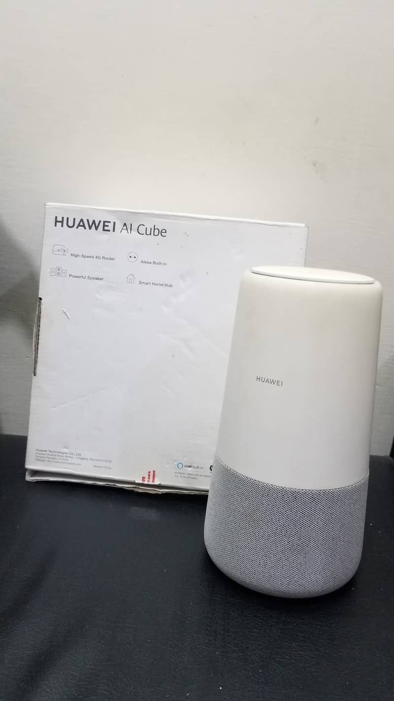 Huawei B900-230 AI Cube AI Speaker With 4G Router and Alexa Built in 2