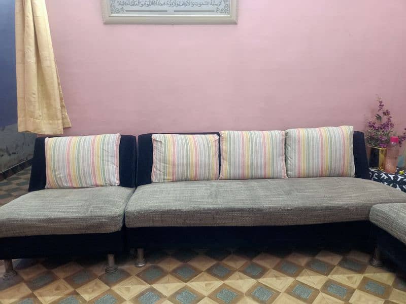 7 sitter sofa set for sale. 3