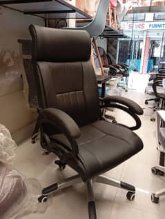 Chair / Executive chair / Office Chair / Chairs for sale