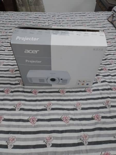 Brand new ACER PROJECTOR 0