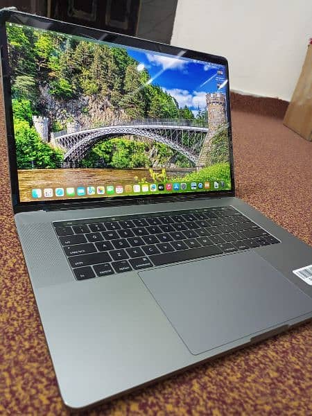 2019 Model Mackbook Pro corei9 9th generation 16gb ram 512ssd 4gbcard 2