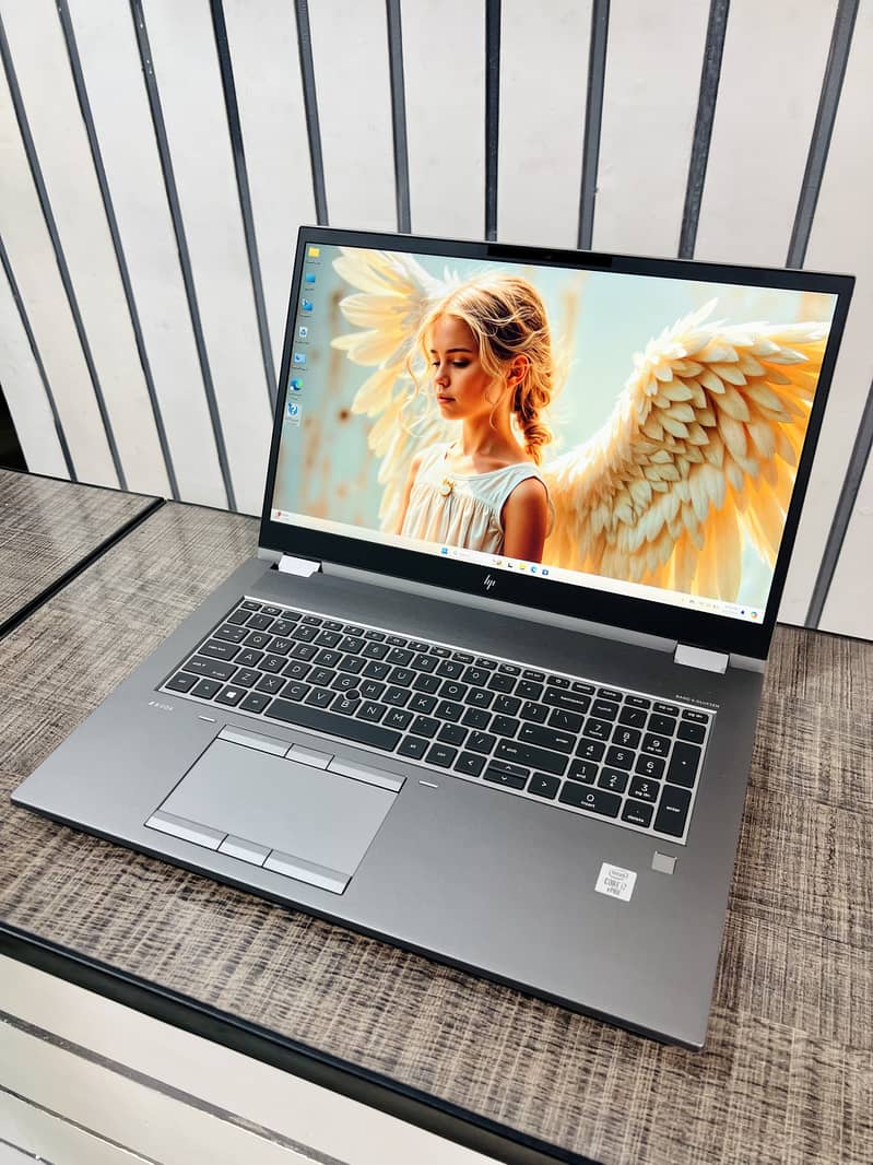 HP ZBOOK FURY 17 G7 || I7 10 || 01 TB Nvme || 06 Gb Gpu 1