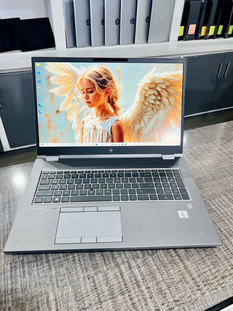 HP ZBOOK FURY 17 G7 || I7 10 || 01 TB Nvme || 06 Gb Gpu 3