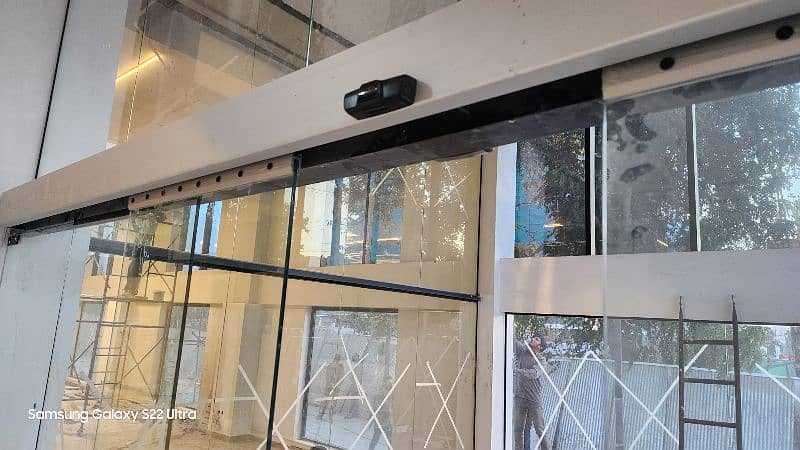 Automatic sliding glass doors// Sensor Door // Glass door 2