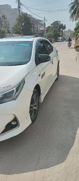 Toyota Corolla Altis 2017 5