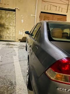 Honda Civic EXi 2005