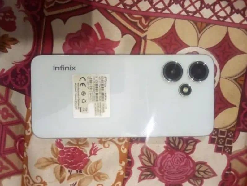 Infinix Hot 30 Play 4+4 Ram 64Gb Rom 10/10 RS. 25,000 7