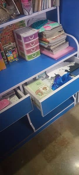 Kids study table with drawers and chairs urgent sale 2