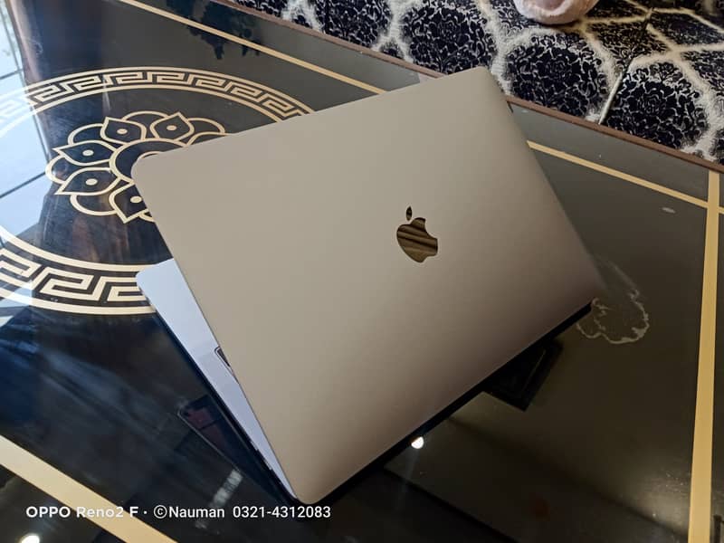 MacBook Pro 2019,Core i7,16GB RAM, 256GB SSD13"Ratina Disply 2