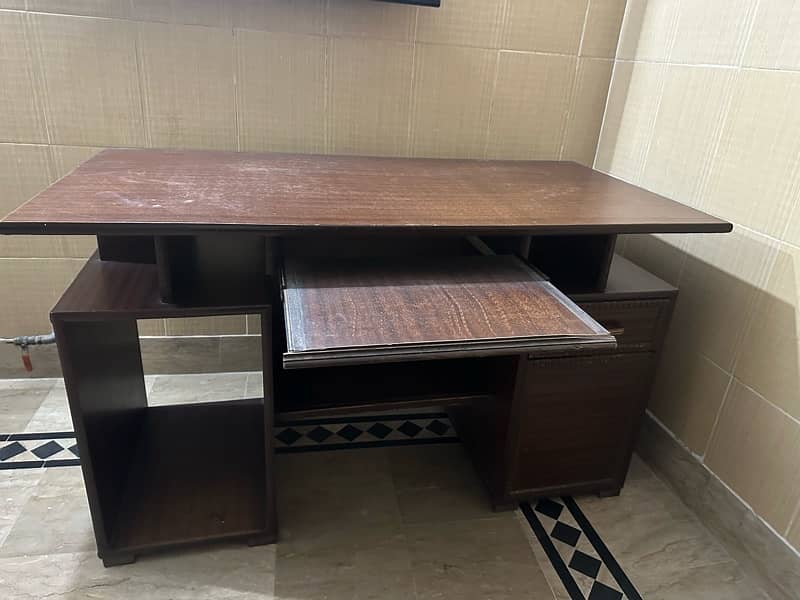 computer table | Office table | Wooden office table for sale 4