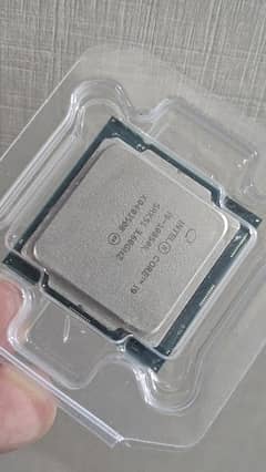 Intel Core i9-10850K Processor Chip Tray