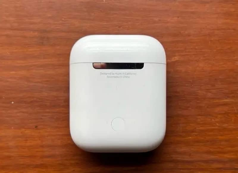 Apple AirPods 1st/2nd Generation - Charging Case/Box or Power Bank 1