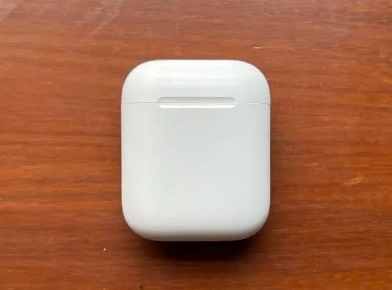 Apple AirPods 1st/2nd Generation - Charging Case/Box or Power Bank 2