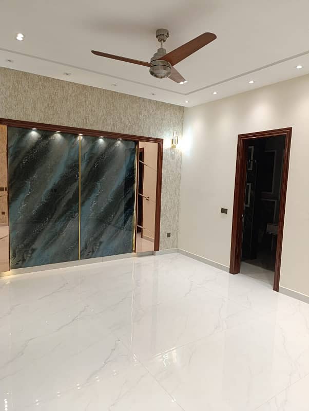 One Of The Modern, Well Constructed , Luxurious House For Sale In Bahria Town Lahore, Sector C 11