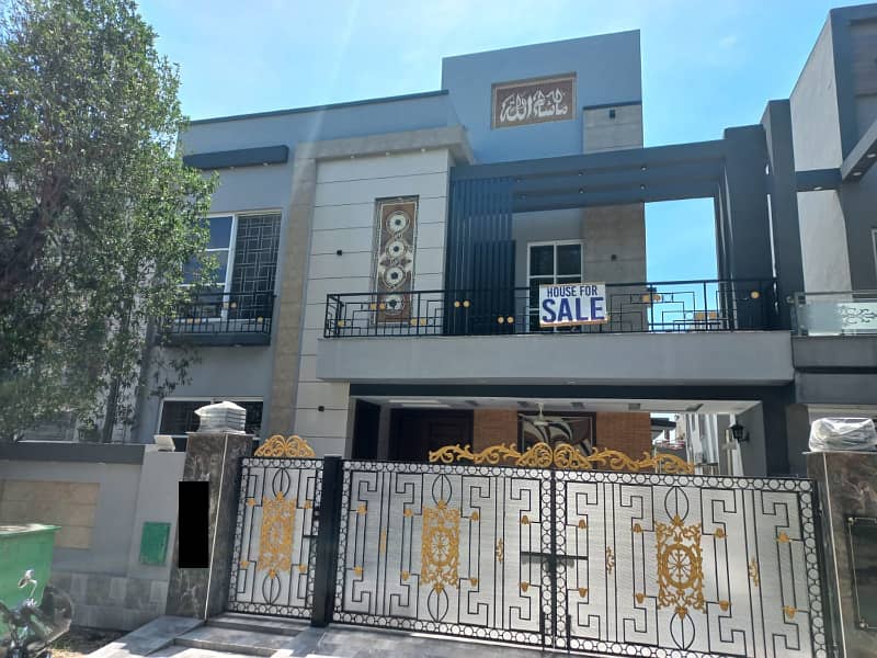 A Beautiful 10M House For Sale With All Modern Facilities In Tulip Block Sector C Bahria Town Lahore 2