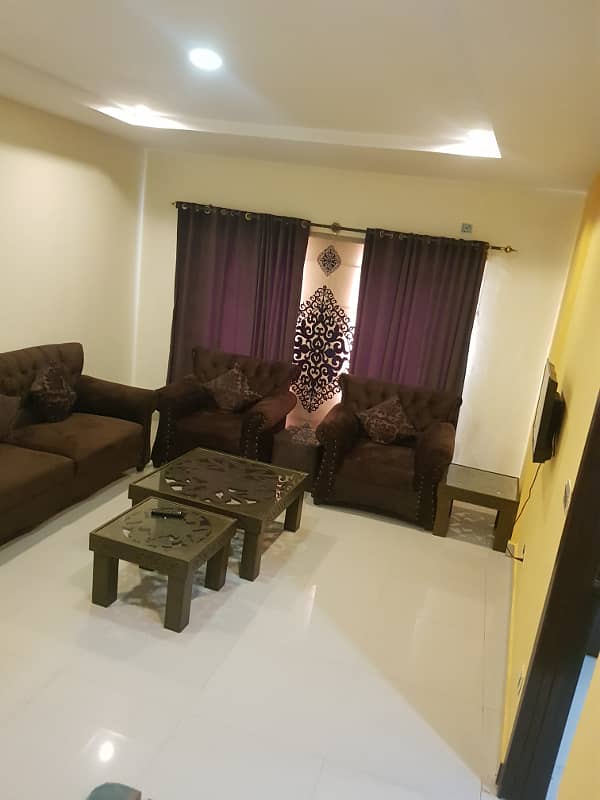 Par Day short time One BeD Room apartment Available for rent in Bahria town phase 4 and 6 empire Heights 2 Family apartment 6