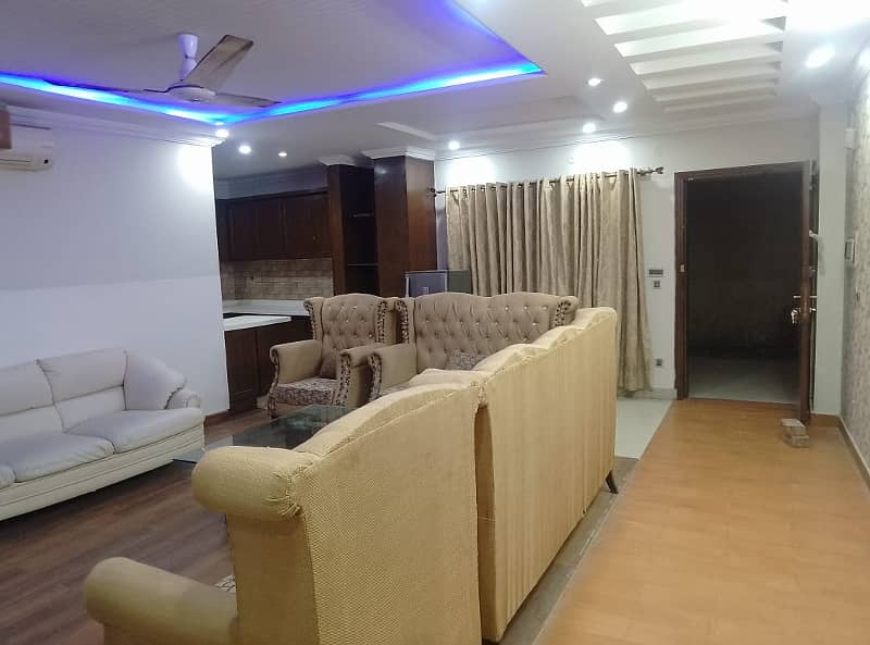 Par Day short time Two BeD Room apartment Available for rent in Bahria town phase 4 and 6 empire Heights 2 Family apartment 3