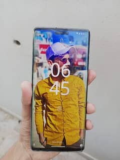 Aquos r6 12gb ram.