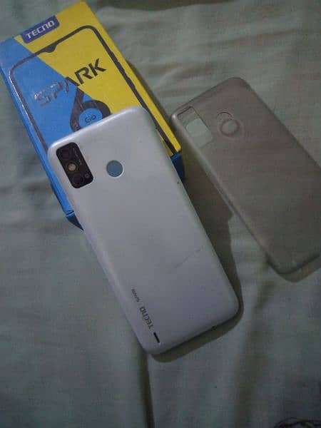 Tecno Spark 6 Go 4/64 with Box 2