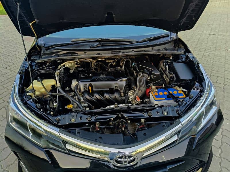 Toyota Corolla GLI automatic 1.3. 2019 model 6