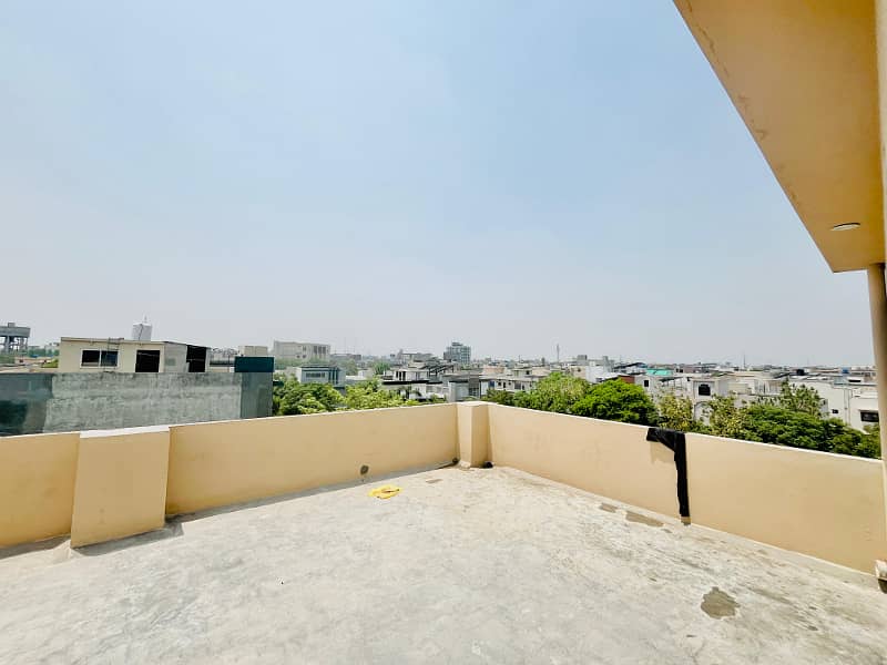 (Bachelors Only) Rooftop Room Flat For Rent, Near Main Road Opp. Shaukat Khanum 2