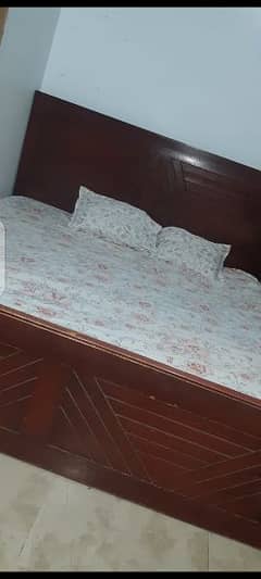 Used Wooden bed for sale in good condition