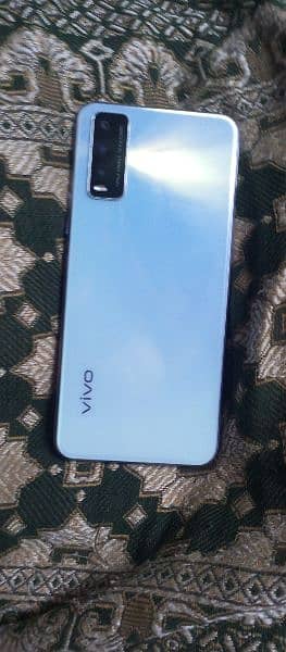 vivo y20  4 /64 gb 10/10 condition 2