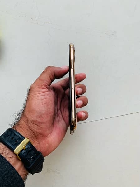 iPhone 11 Pro 256GB pta approved duel sim 3