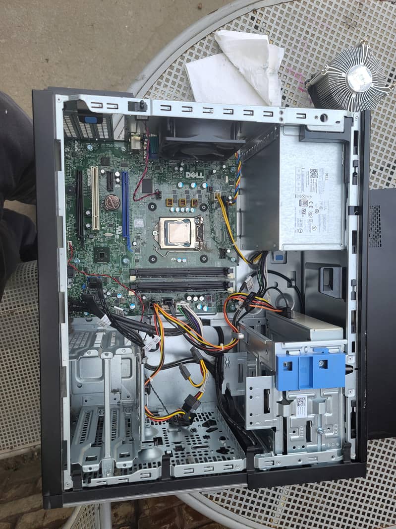 DELL CORE i5 4th Gen 2