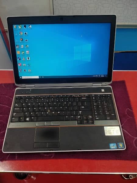 Dell Lattitude Core i7 2nd Generation /8GB Ram / 120 GB SSD 0