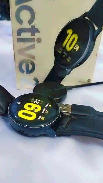 Samsung Galaxy active 2 smart watch 2