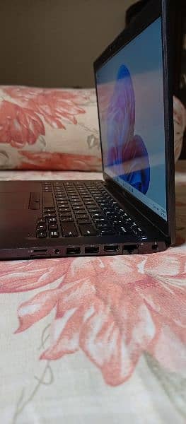 Dell latitude 5400 Core i5 12th Generation 16/256 10/10 Condition 6