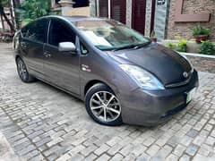 Toyota Prius 2007 U. K Version   (03046423593 whatsapp)