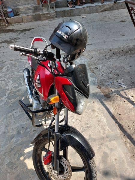 Honda cbf 125 0.3. 3.2. 9.9. 6.4. 9.9. 5 1